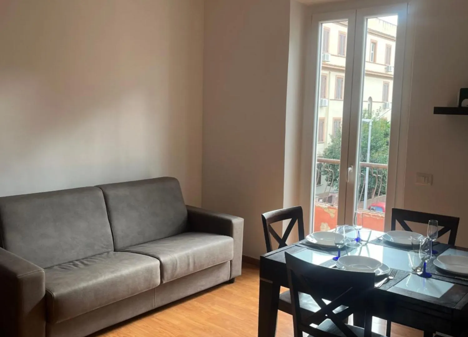 Adrian Apartment Rome 0*,